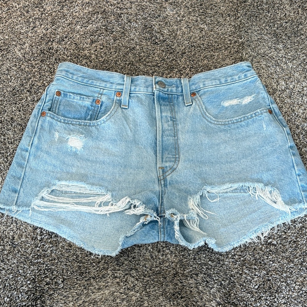 Levi’s 501 Light wash shorts